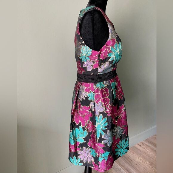 Laundry by Shelli Segal Floral Mini Dress - Size 8, Perfect for Spring! - Picture 4 of 7